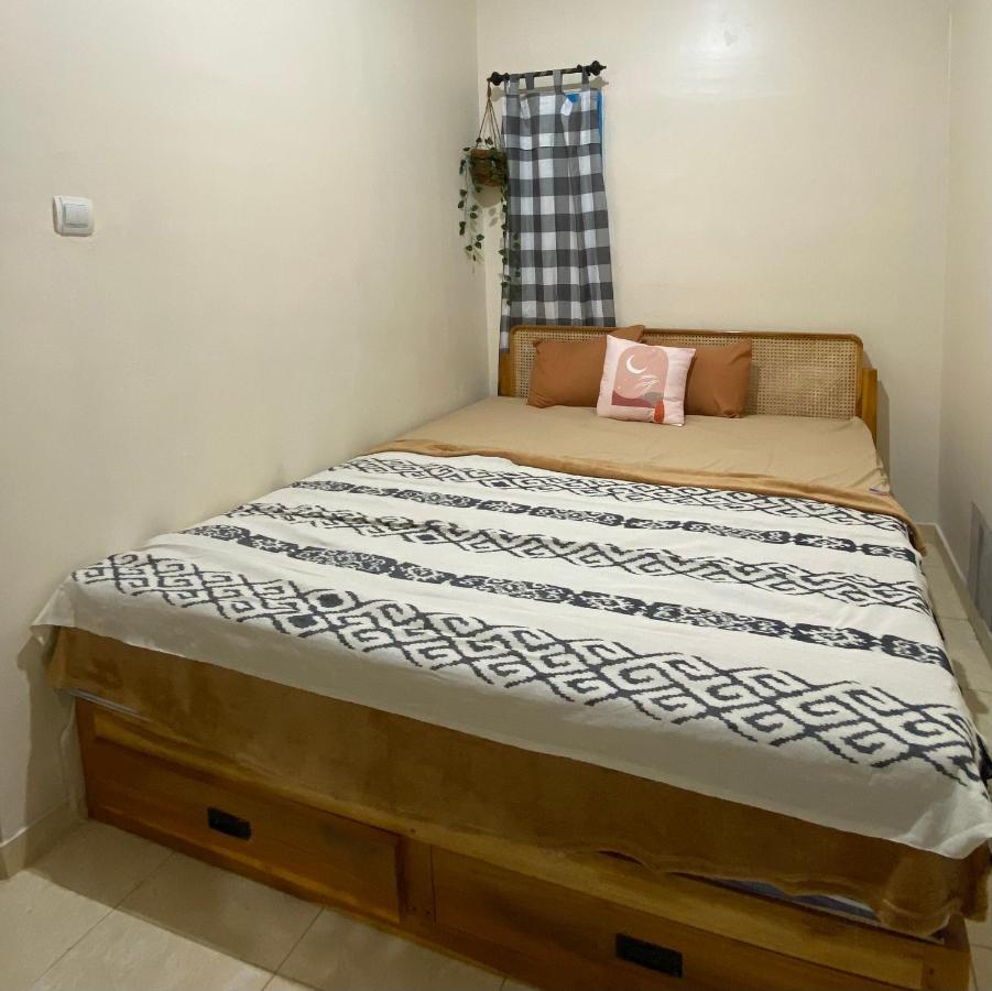 Et Malio Stay & Travel Malioboro Pusat Kota Γιογκιακάρτα Εξωτερικό φωτογραφία
