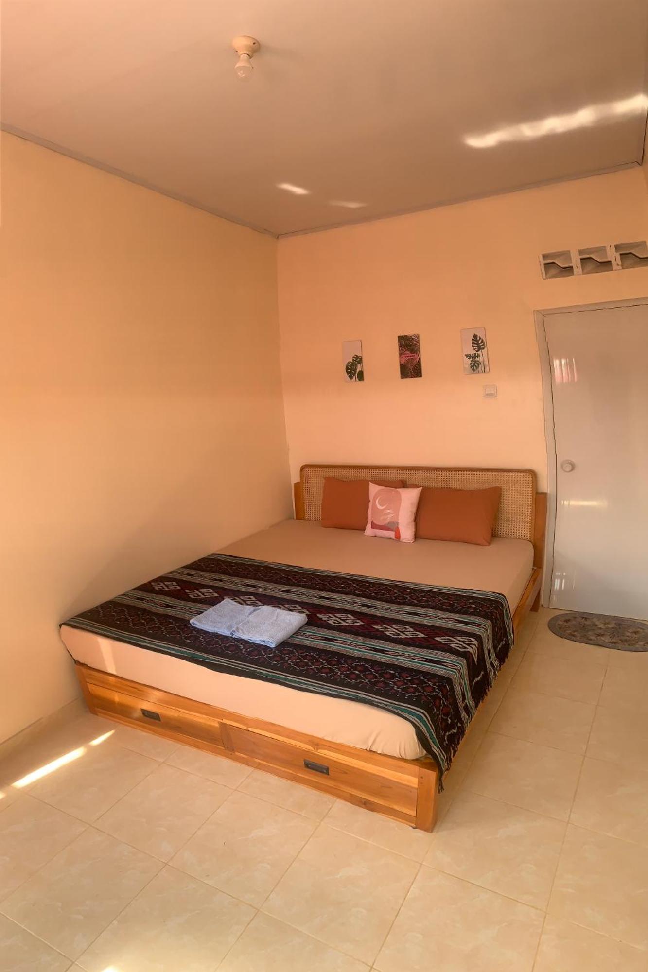 Et Malio Stay & Travel Malioboro Pusat Kota Γιογκιακάρτα Εξωτερικό φωτογραφία